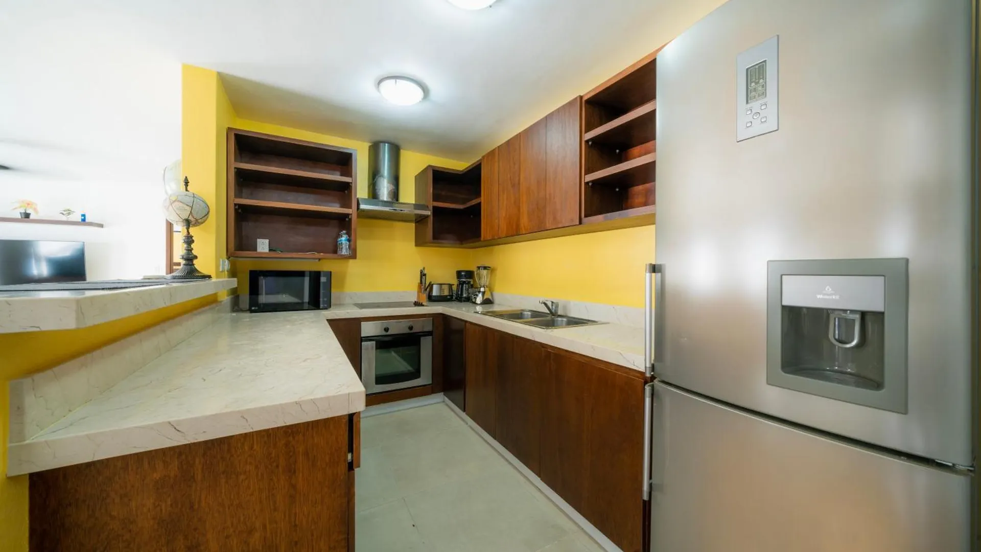 2 Bedroom Penthouse With Private Jacuzzi Next To Fifth Avenue And Beach - Plaza Paraiso A203 Playa del Carmen