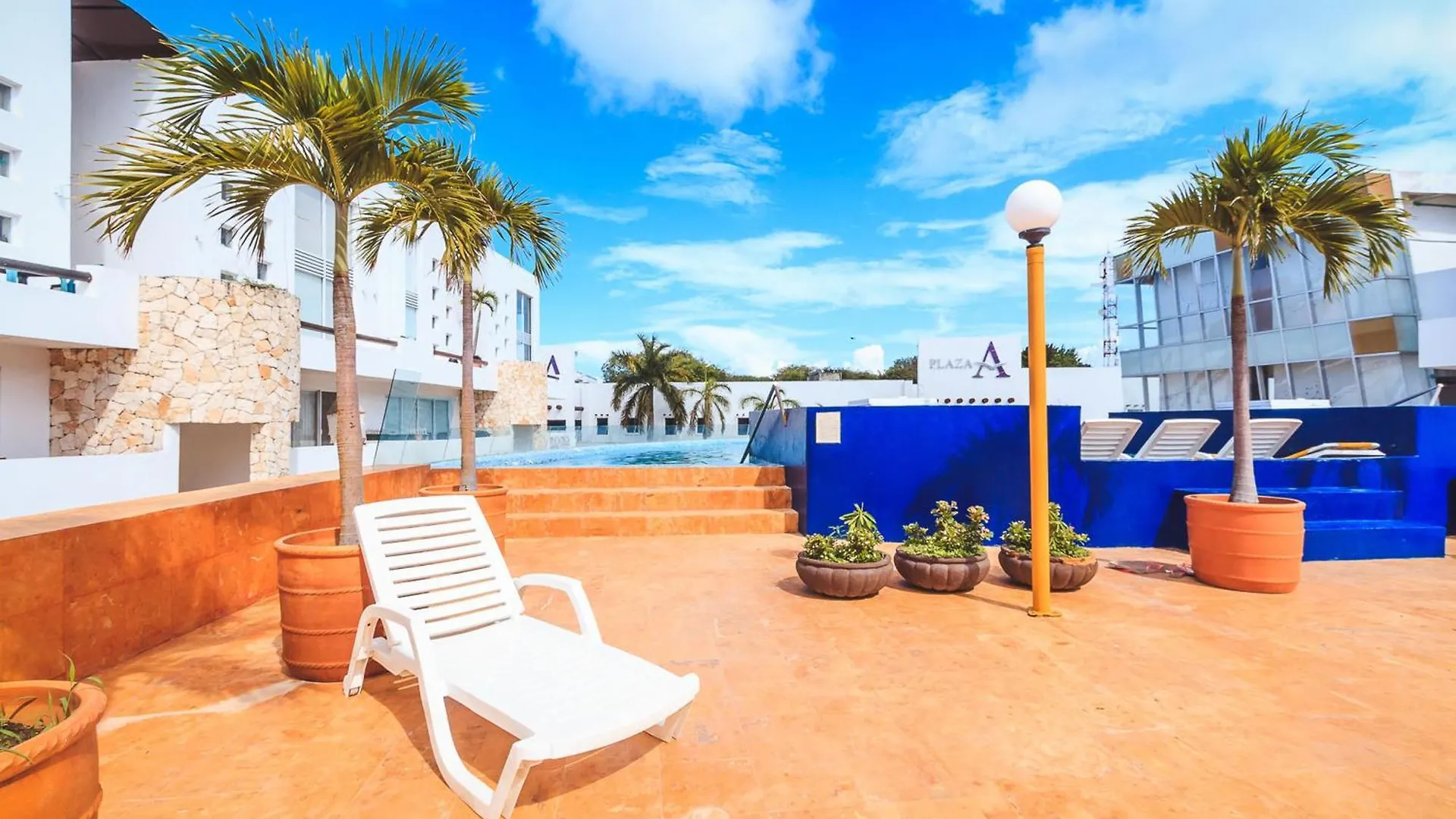 2 Bedroom Penthouse With Private Jacuzzi Next To Fifth Avenue And Beach - Plaza Paraiso A203 Playa del Carmen 0*,  Mexiko